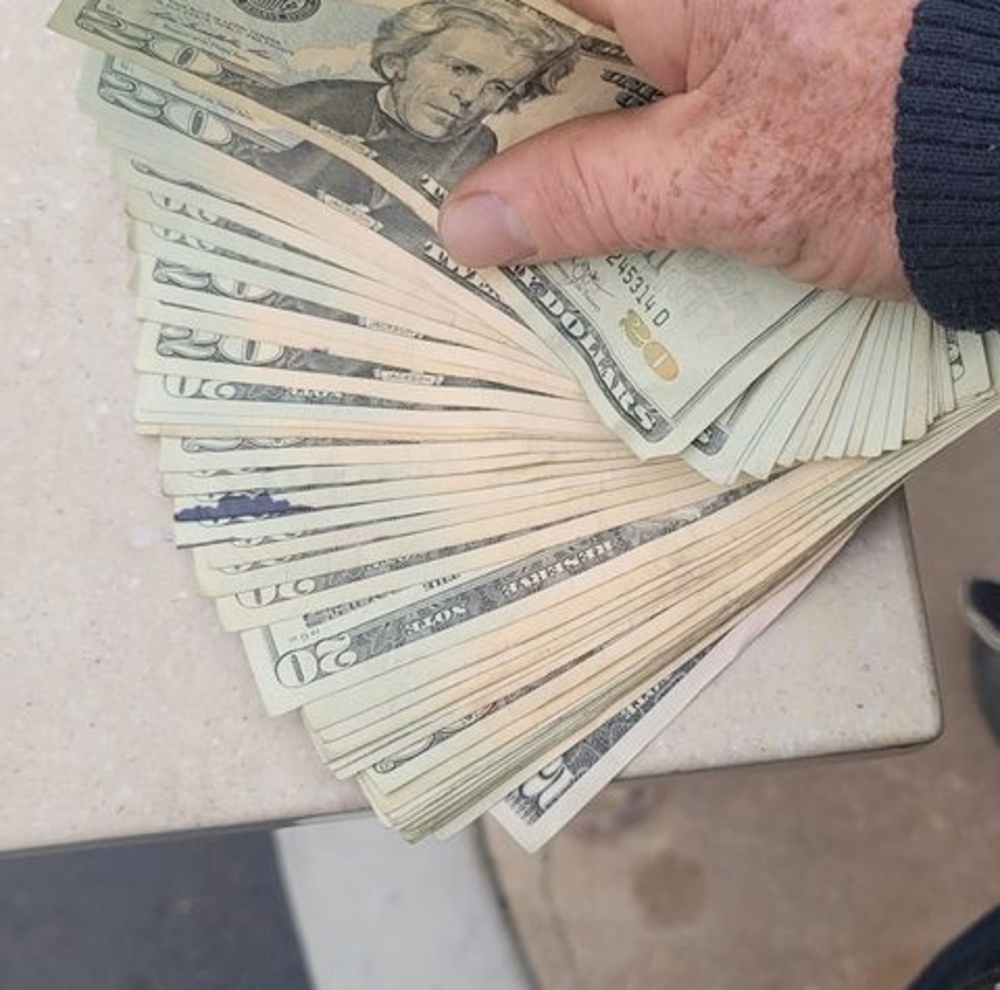 Meet your Posher, Jason